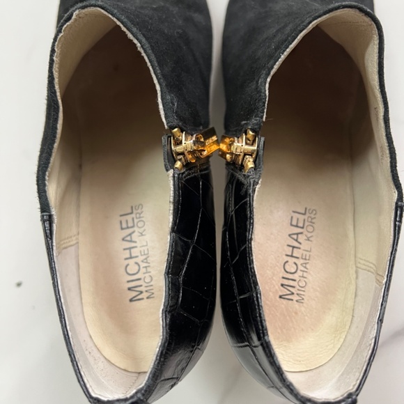 Michael Kors Sammy Ankle Boots - Size 6.5M - Picture 5 of 7